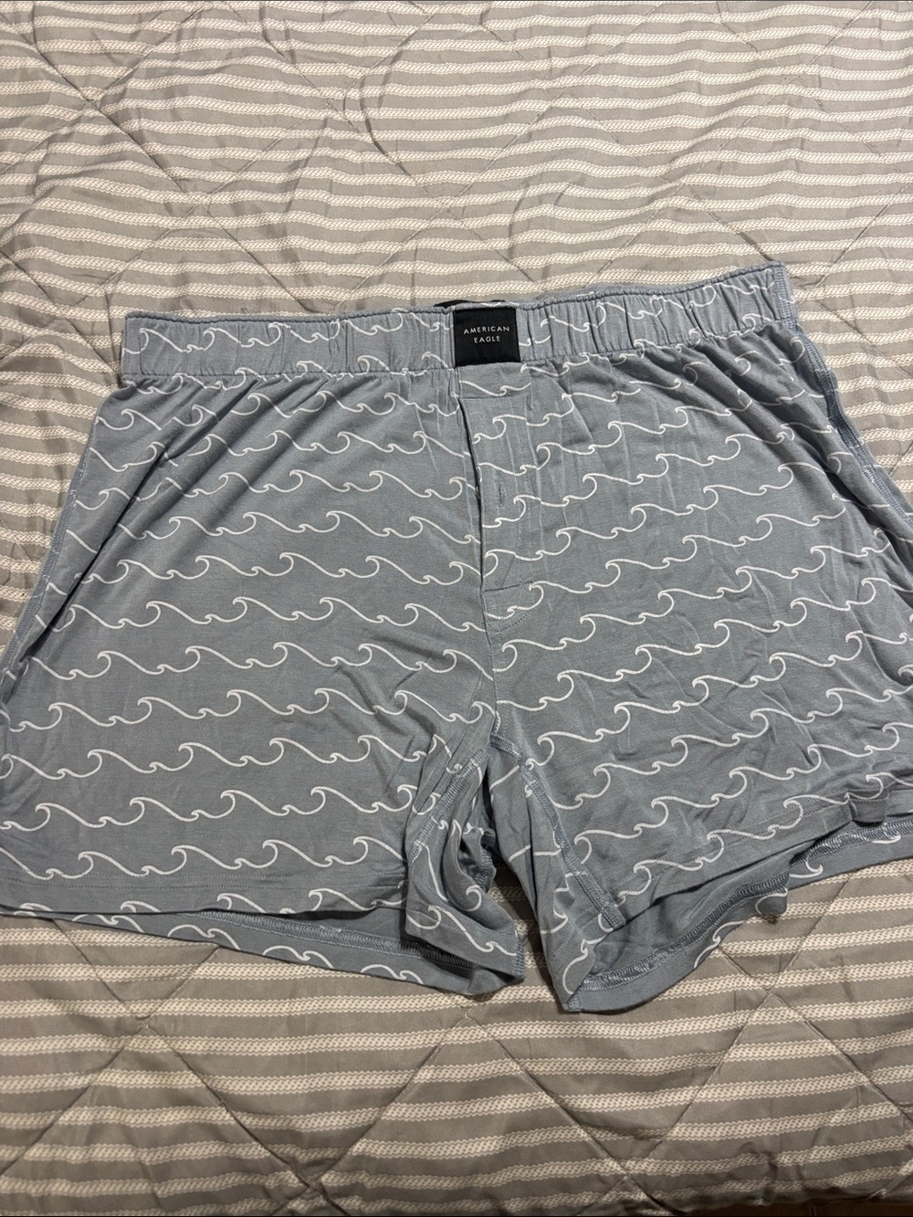American Eagle Outfitters Men's Pale Blue Wave-Pattern Athletic Shorts